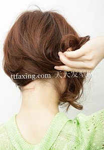 韩国女生发型扎法　今季最妩媚最热 zaoxingkong.com