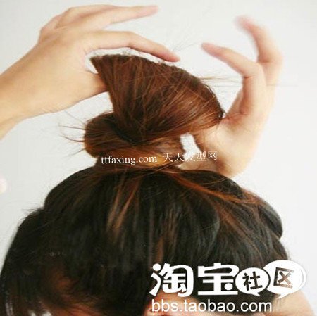 直发花苞头发型扎法 卷发发型设计图片 zaoxingkong.com