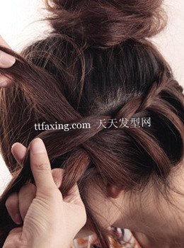 零发饰为发型增添女人味发型DIY　流行美发型 zaoxingkong.com