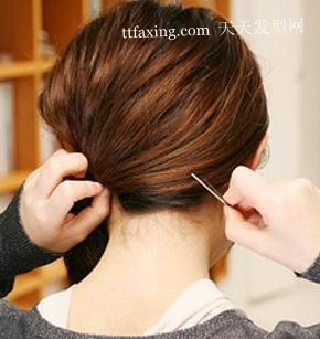 3步使你的发型充满立体感 可爱小马尾(组图) zaoxingkong.com
