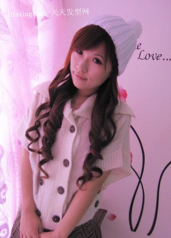 可爱发型情人节百变发型　最流行的发型女图片 zaoxingkong.com