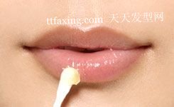 为职场加分夏季流行发式　不老美女的经典秀 zaoxingkong.com