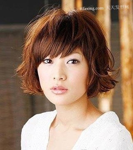 日本流行发型 还有一款波波头发型~性感蓬松 zaoxingkong.com