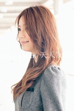 2012年流行的大波浪卷发发型 魅惑人心 zaoxingkong.com