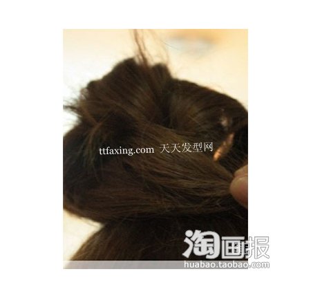 通勤发型~女生装嫩 2012最新韩式发型教法 zaoxingkong.com