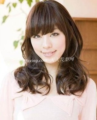 尽显女人味 18款慵懒系卷发 zaoxingkong.com