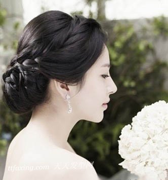 韩式新娘专属发型 打造韩系新娘 zaoxingkong.com
