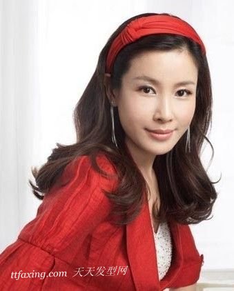 学韩剧女主角 用发带打造百变发型 zaoxingkong.com