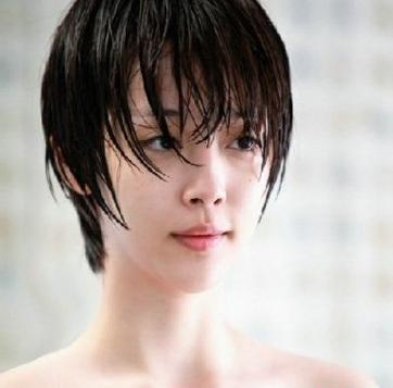 崔雪莉短发发型图片鉴赏 致美丽的你展现时尚短发气质 zaoxingkong.com