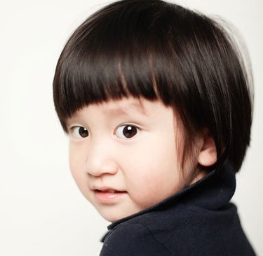 抢镜小女孩发型图片 最新女童发型图片甜美可爱 zaoxingkong.com