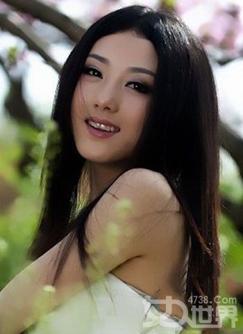 直发发型设计让你成为清纯动人的小美女 zaoxingkong.com