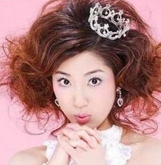推荐5款女生烟花烫发型 让你领略开在发间的美丽 zaoxingkong.com