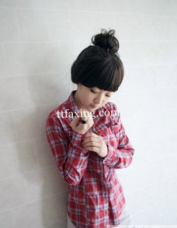 恩典的发型怎么扎 甜美可爱嫰女孩 zaoxingkong.com