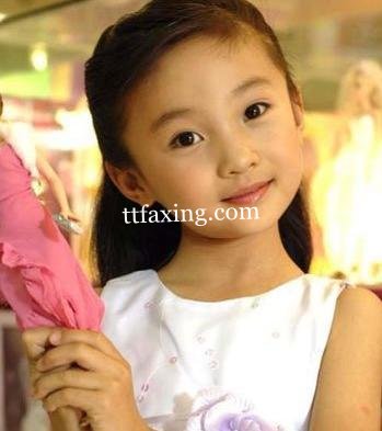 小女孩发型绑扎方法图片 从小培养你的百变气质 zaoxingkong.com
