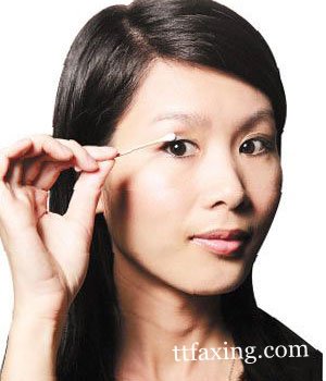 卸妆油的正确用法 学会卸妆让肌肤零负担 zaoxingkong.com