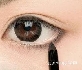 推荐双眼皮眼线膏的画法 让你的眼睛放大2倍 zaoxingkong.com
