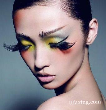 掌握8个假睫毛的贴法技巧 打造诱惑性的动人眼妆 zaoxingkong.com