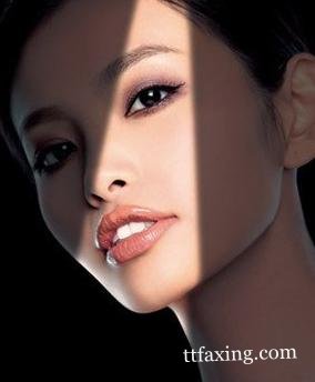 唇线的画法步骤详解 简单几步打造优美唇妆 zaoxingkong.com