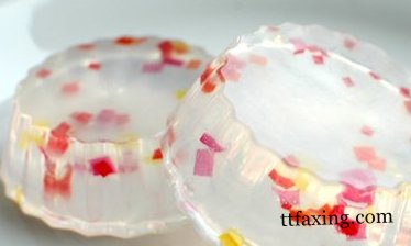 手工DIY甘油皂制作步骤图解 保湿甘油手工皂让你水润下去 zaoxingkong.com
