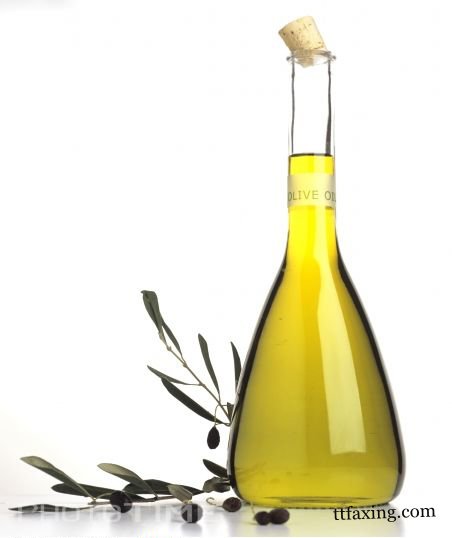 橄榄油美容功效与使用方法 可以吃的化妆品 zaoxingkong.com