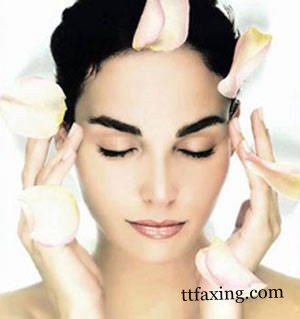 学会卸妆油的使用方法 不要让皮肤越变越糟 zaoxingkong.com