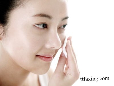 达人告诉你用化妆棉的好处多 清洁皮肤又护肤 zaoxingkong.com