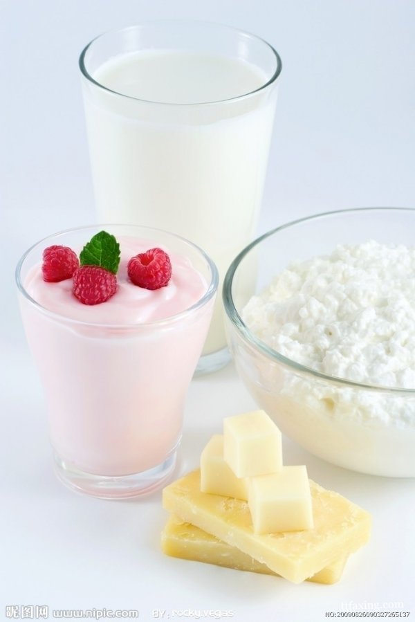 解析喝什么牛奶能美白皮肤 教你牛奶的美白妙招 zaoxingkong.com