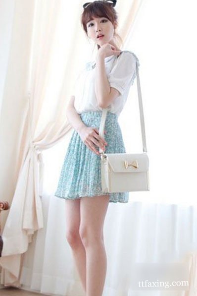 时尚舒适高腰裙 穿出你的高瘦美 zaoxingkong.com