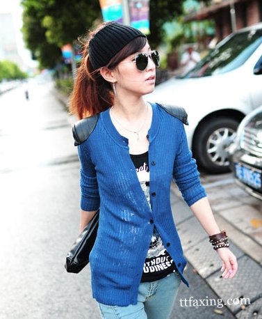 蓝色针织开衫搭配 凸显你的优雅女人味 zaoxingkong.com