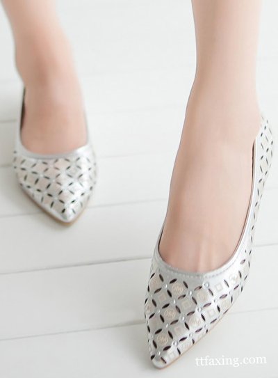 女士时尚鞋子图片推荐 单鞋凉鞋运动鞋让你一网打尽 zaoxingkong.com