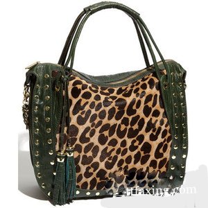 八款豹纹包包 主导流行时尚趋势 zaoxingkong.com