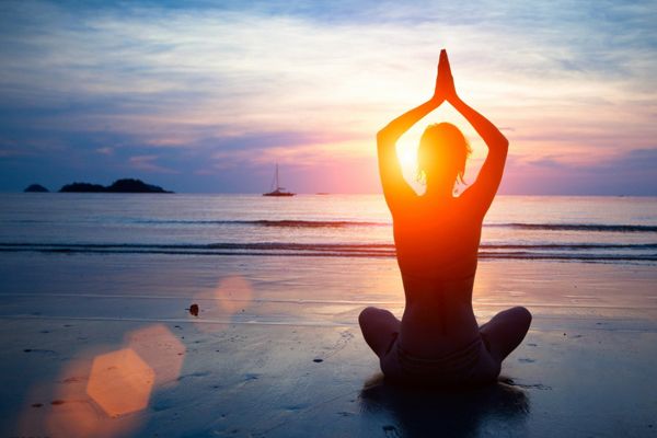 女人练瑜伽的好处 让你全身心放松 zaoxingkong.com