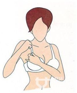 正确穿戴内衣的方法 保持胸部的美感 zaoxingkong.com