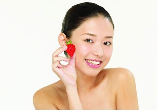 冬季皮肤干燥起皮怎么办 日常脸部护理很重要 zaoxingkong.com
