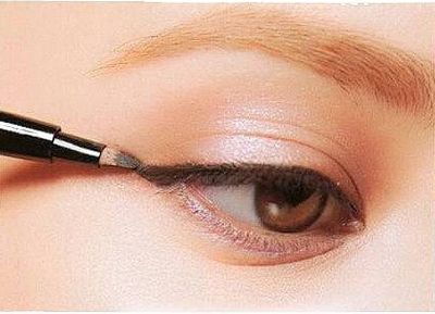 眼影的画法和技巧分享 教你打造欧美混血大眼妆 zaoxingkong.com