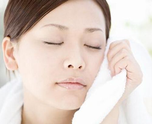 学会洗脸的正确方法 有利于肌肤健康 zaoxingkong.com