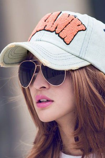 女生潮流帽子 为自己的时尚度加分 zaoxingkong.com