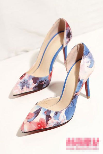 高跟鞋搭配图片 时尚设计让女人更有自信 zaoxingkong.com